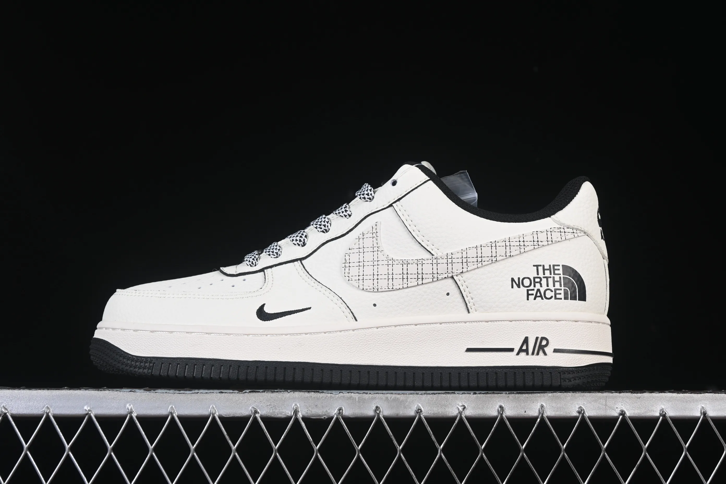 All categories Nk Air Force 1 Air Force series Nk Air Force 1 Low Air Force low top Nike Air Force 1'07 Low North Face joint beige mesh Air Force 1 low top casual sneakers JP8028-007